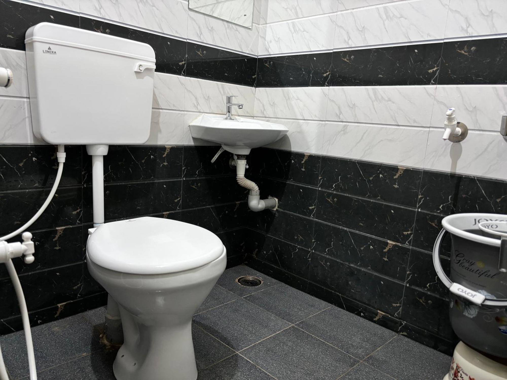 Chikmagalūr Sri Siri Lodge And Hotel מראה חיצוני תמונה