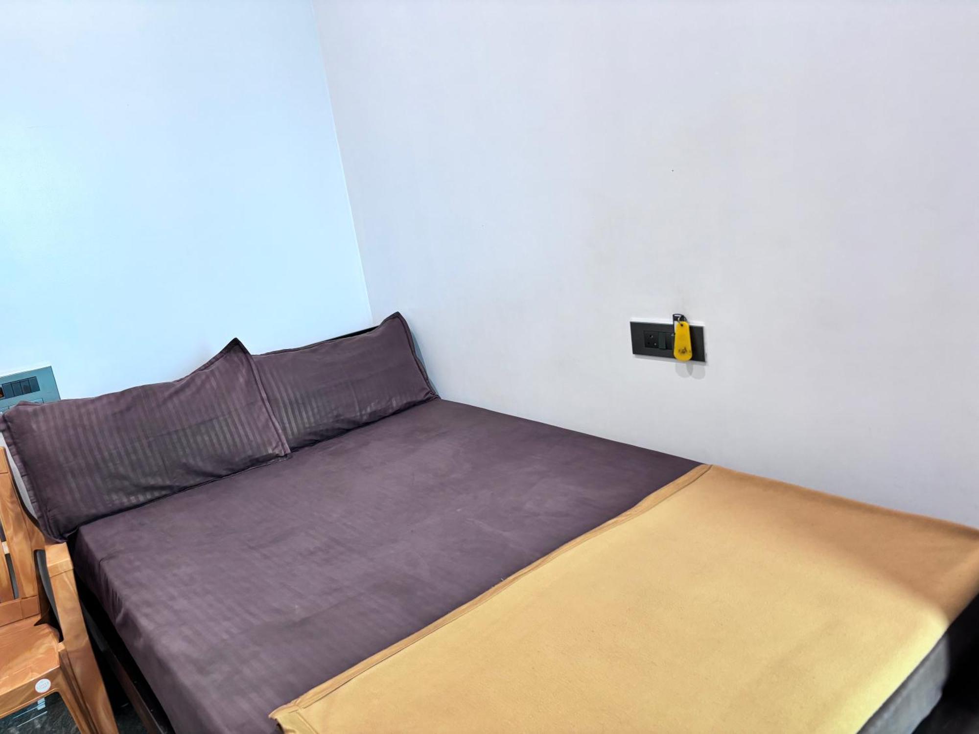Chikmagalūr Sri Siri Lodge And Hotel מראה חיצוני תמונה